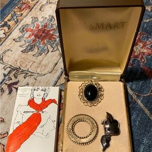 Scarves & scarf clips